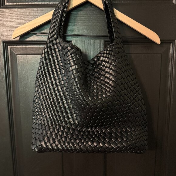 Oversized Shoulder Bag Black Braided style Interior pouch - Picture 1 of 4